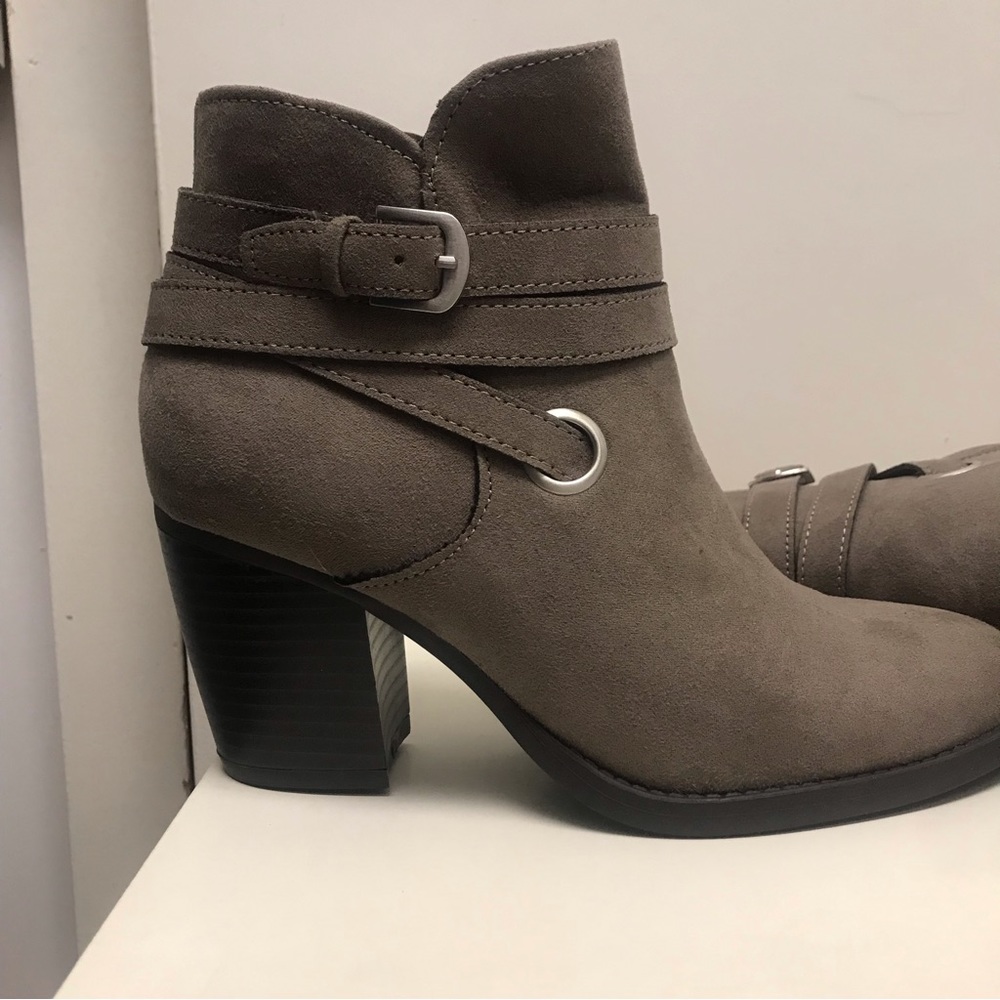 👢 Style & Co Booties - Tan -  New in box. Size 5.5